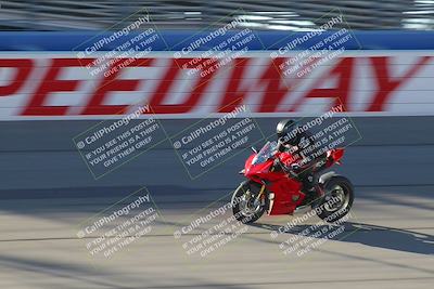 media/Nov-26-2022-Fastrack Riders (Sat) [[b001e85eef]]/Level 1/Session 1 Front Straight/